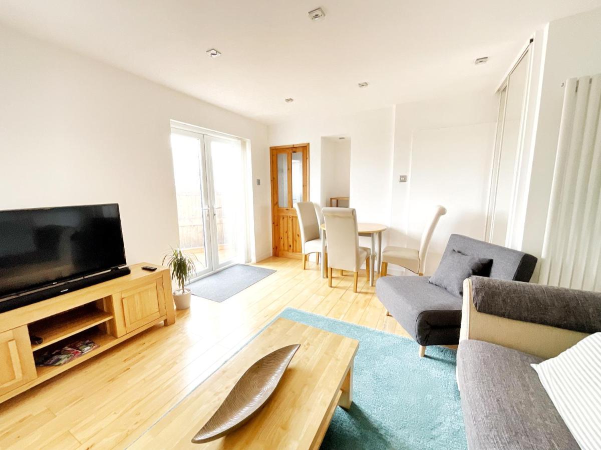 White Eden - Explore Cornwall From A Comfy Central Appartment เซนต์ออสเทลล์ ภายนอก รูปภาพ