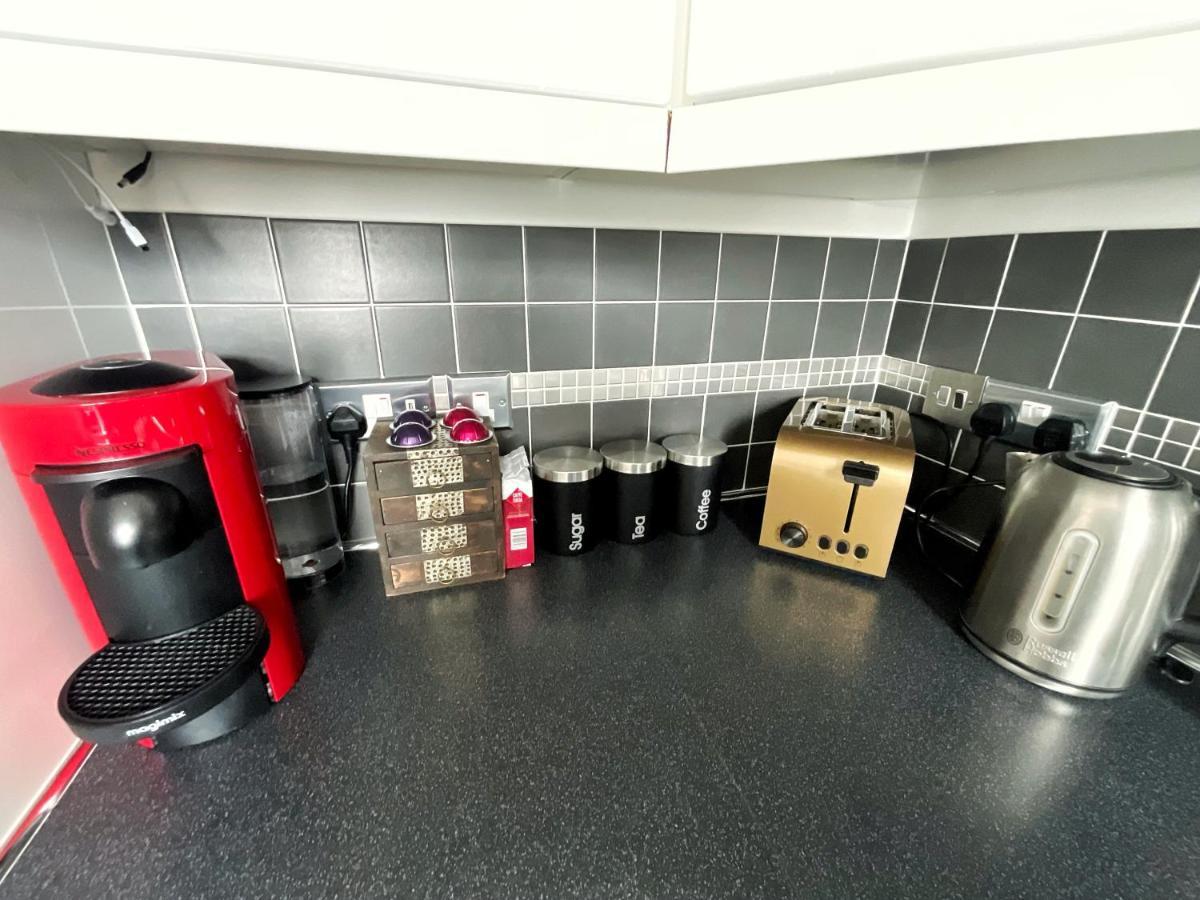 White Eden - Explore Cornwall From A Comfy Central Appartment เซนต์ออสเทลล์ ภายนอก รูปภาพ